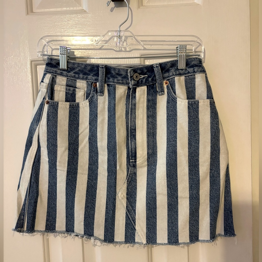 Abercrombie & Fitch striped blue jean skirt Sz: 4